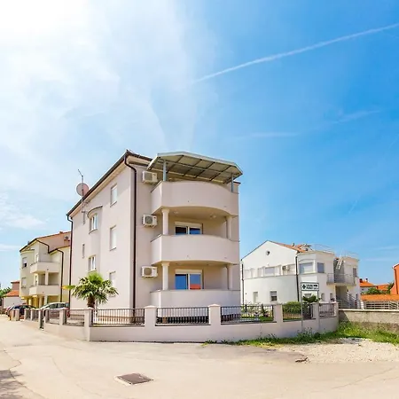 Ferienwohnung Nemo Lejlighed *